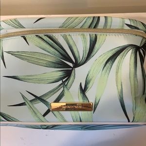 Tartan and Twine makeup bag